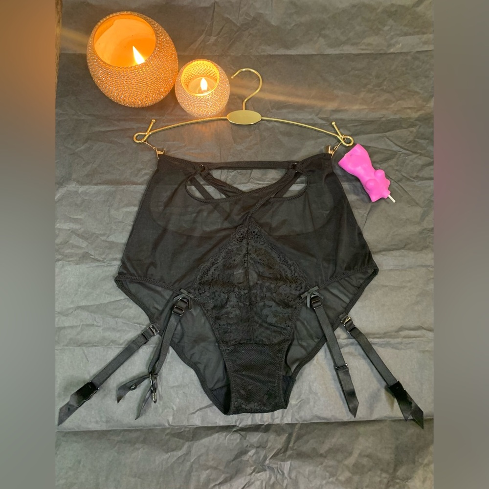 INCANTO Classic full brief-suspender. Black. Size 1 IT(XS)